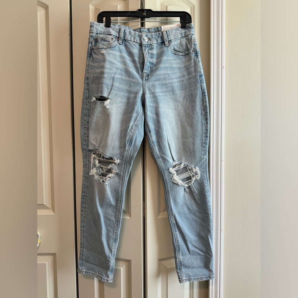 American Eagle Curvy 90s Skinny Destroyed Light Wash Size 10 Short